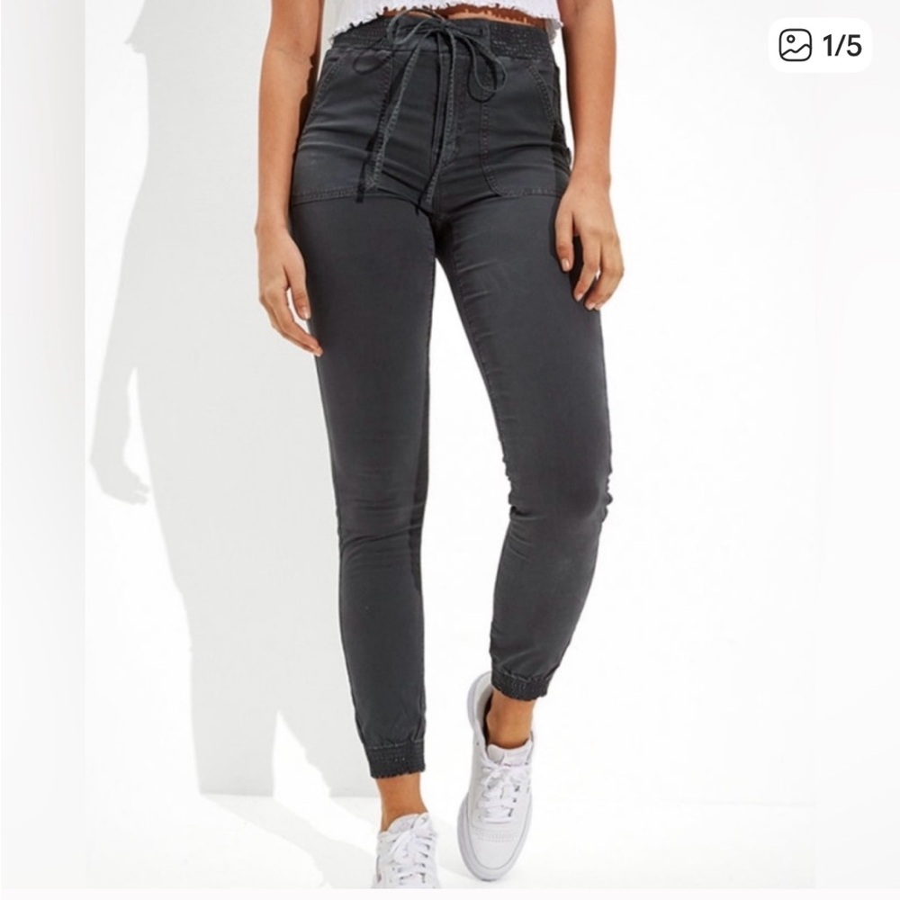 American Eagle Gray Jogger Pants